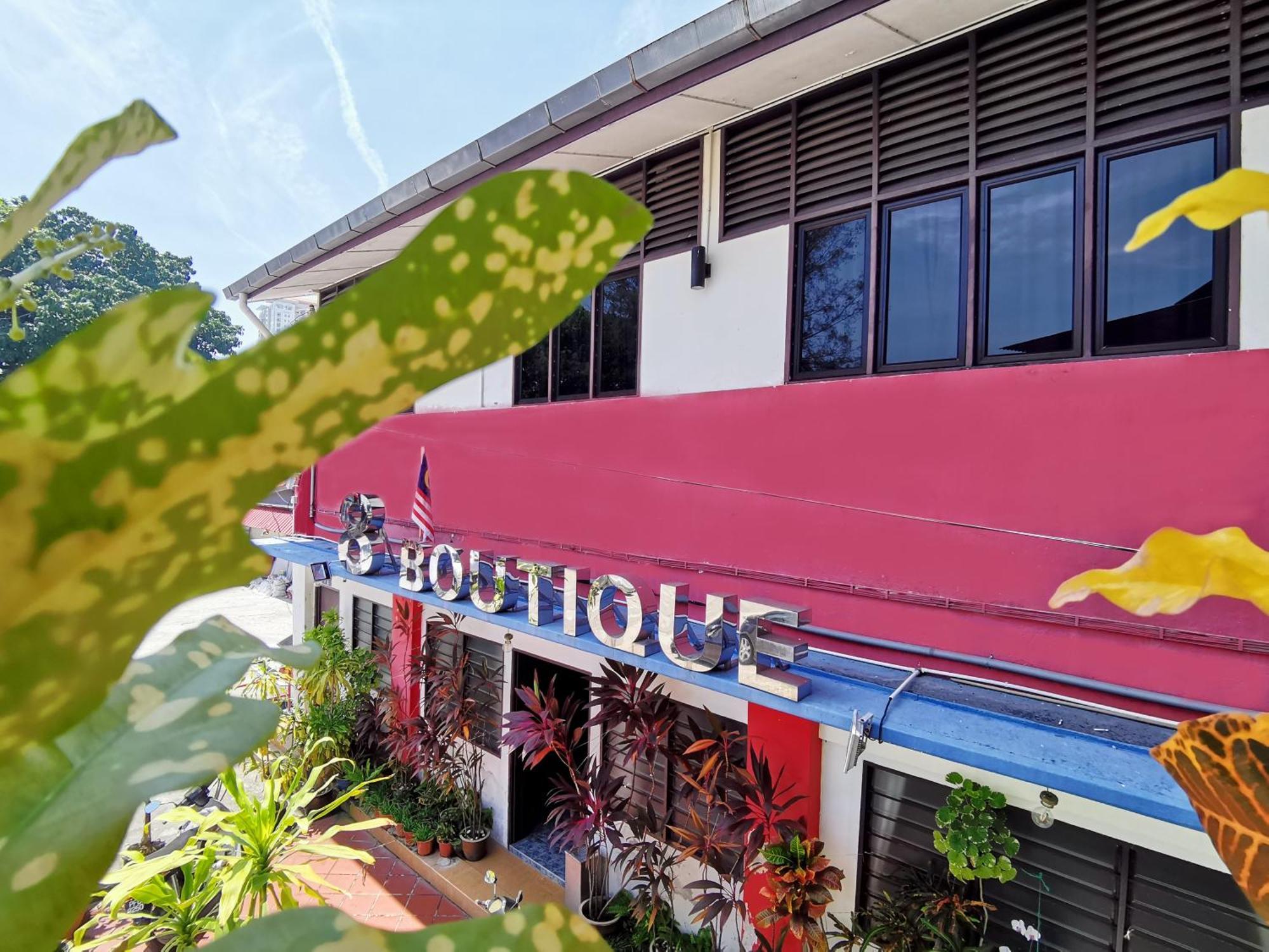 Готель 8 Boutique By The Sea Tanjung Tokong Екстер'єр фото