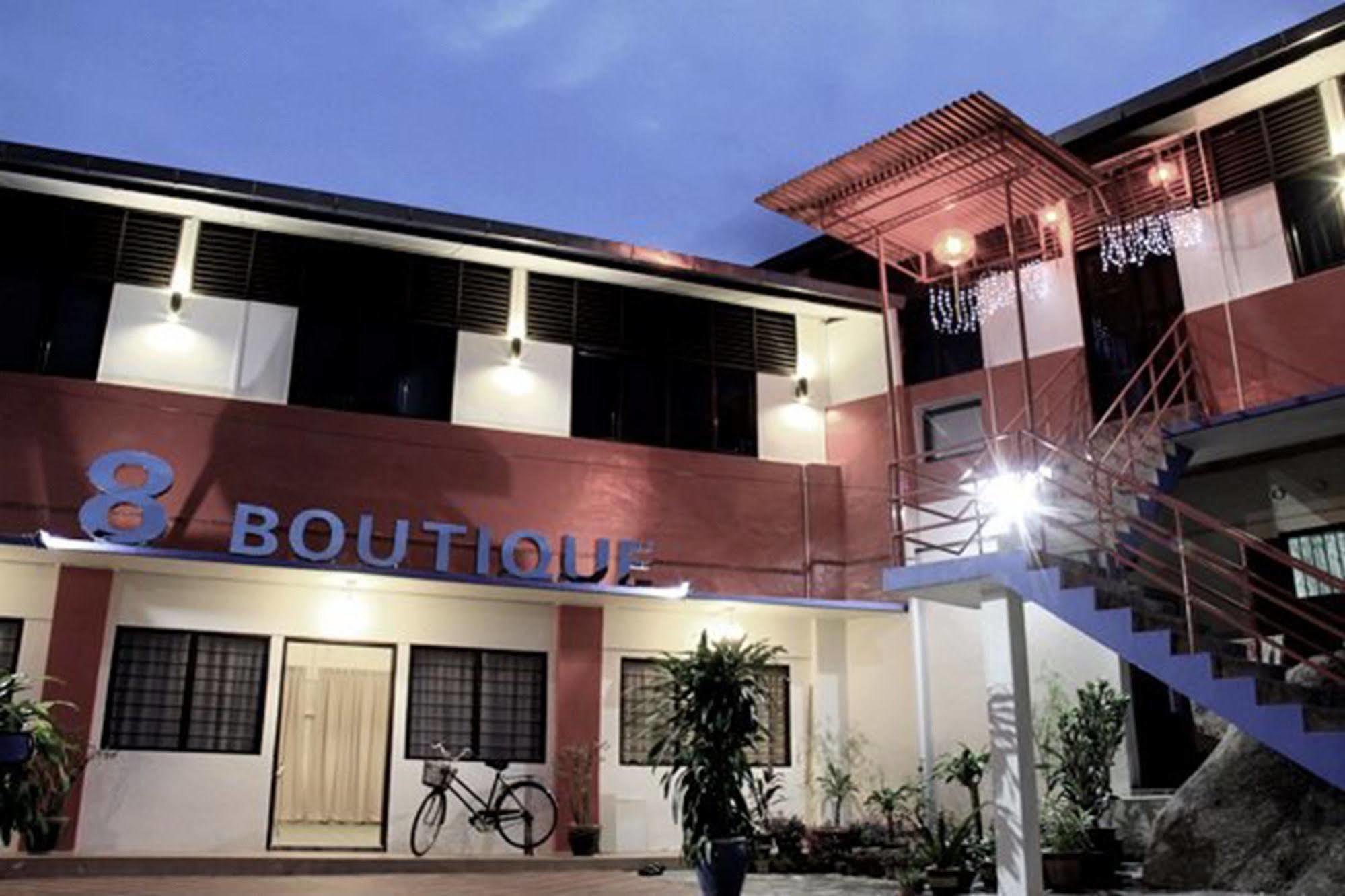Готель 8 Boutique By The Sea Tanjung Tokong Екстер'єр фото