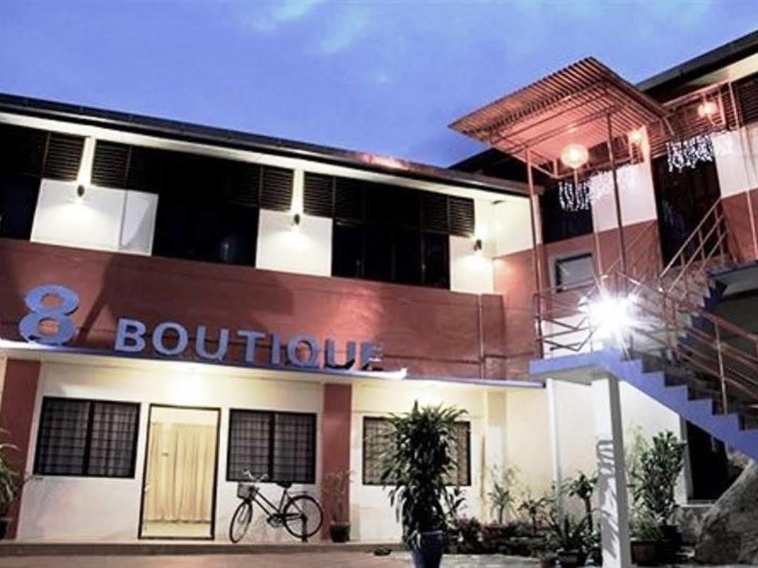 Готель 8 Boutique By The Sea Tanjung Tokong Екстер'єр фото